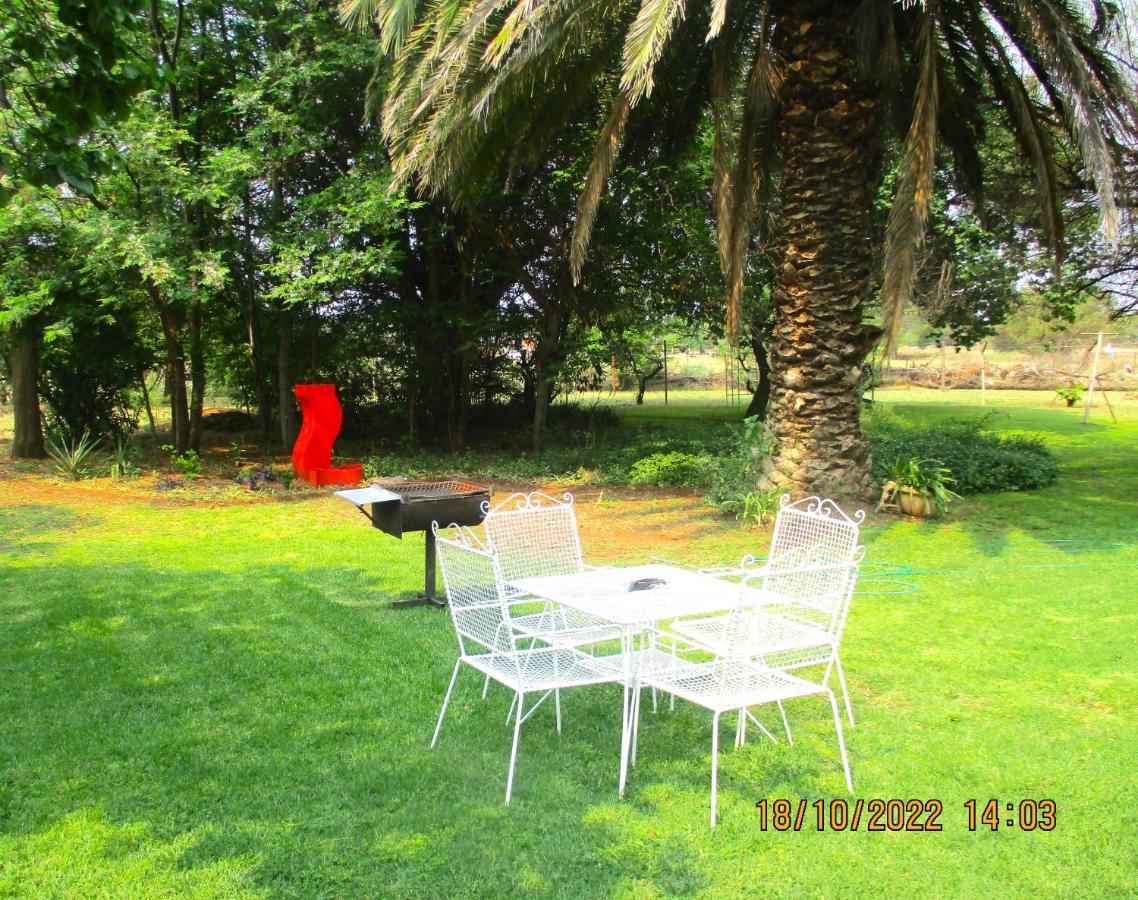 Lekker Rus Apartamento Bloemfontein Exterior foto
