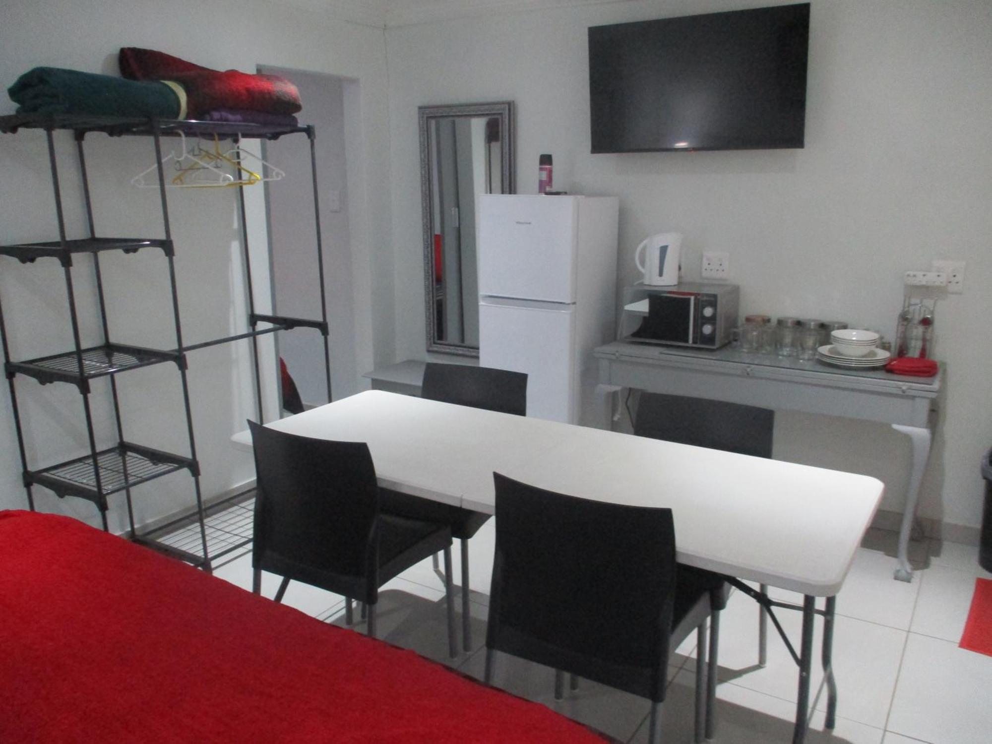 Lekker Rus Apartamento Bloemfontein Exterior foto
